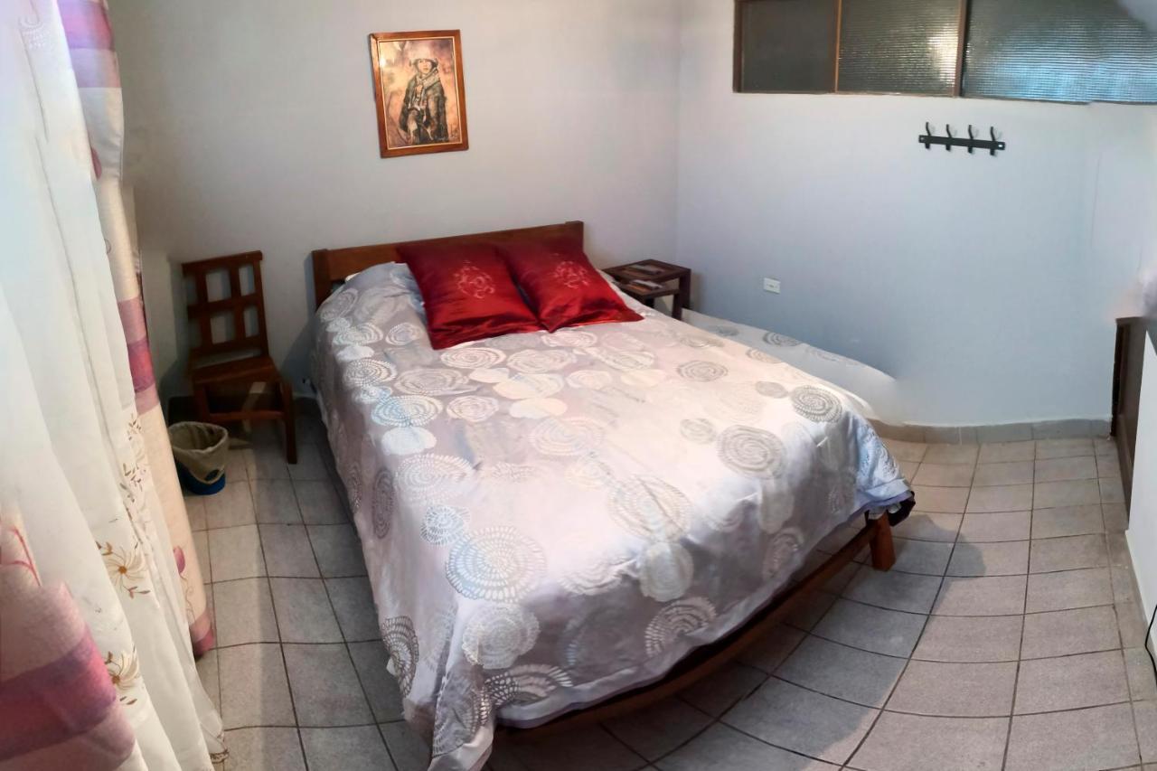 Casa Discreta Bed and Breakfast Cochabamba Buitenkant foto